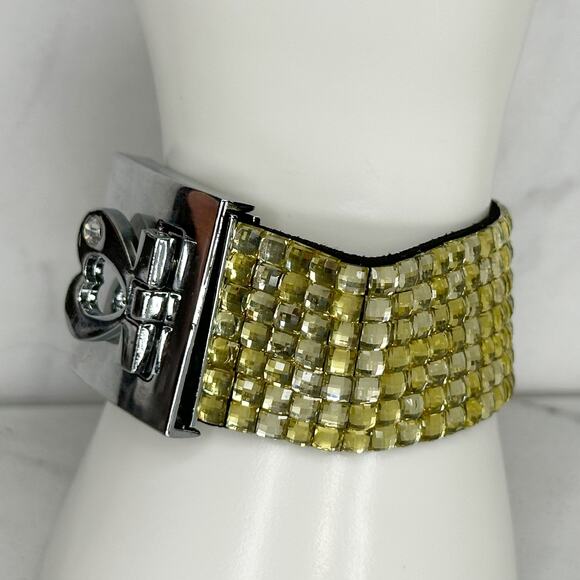 Yellow Rhinestone Studded Heart Lock Bracelet - Picture 7 of 9